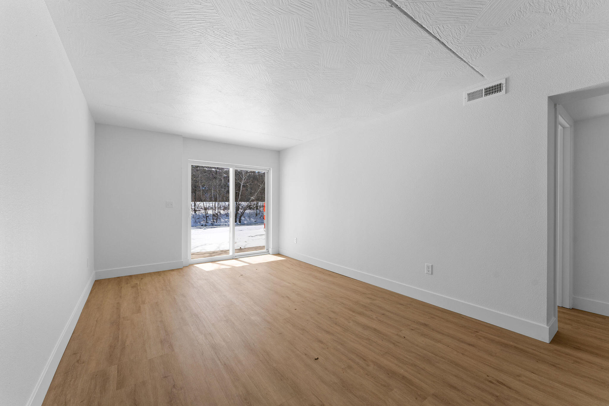403 Veterans Boulevard Property Photo 13