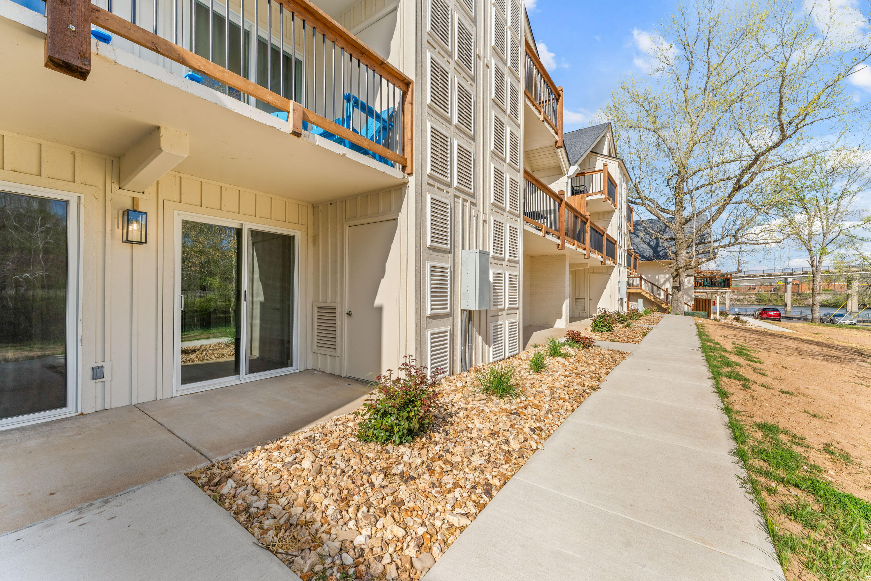 403 Veterans Boulevard Property Photo 25