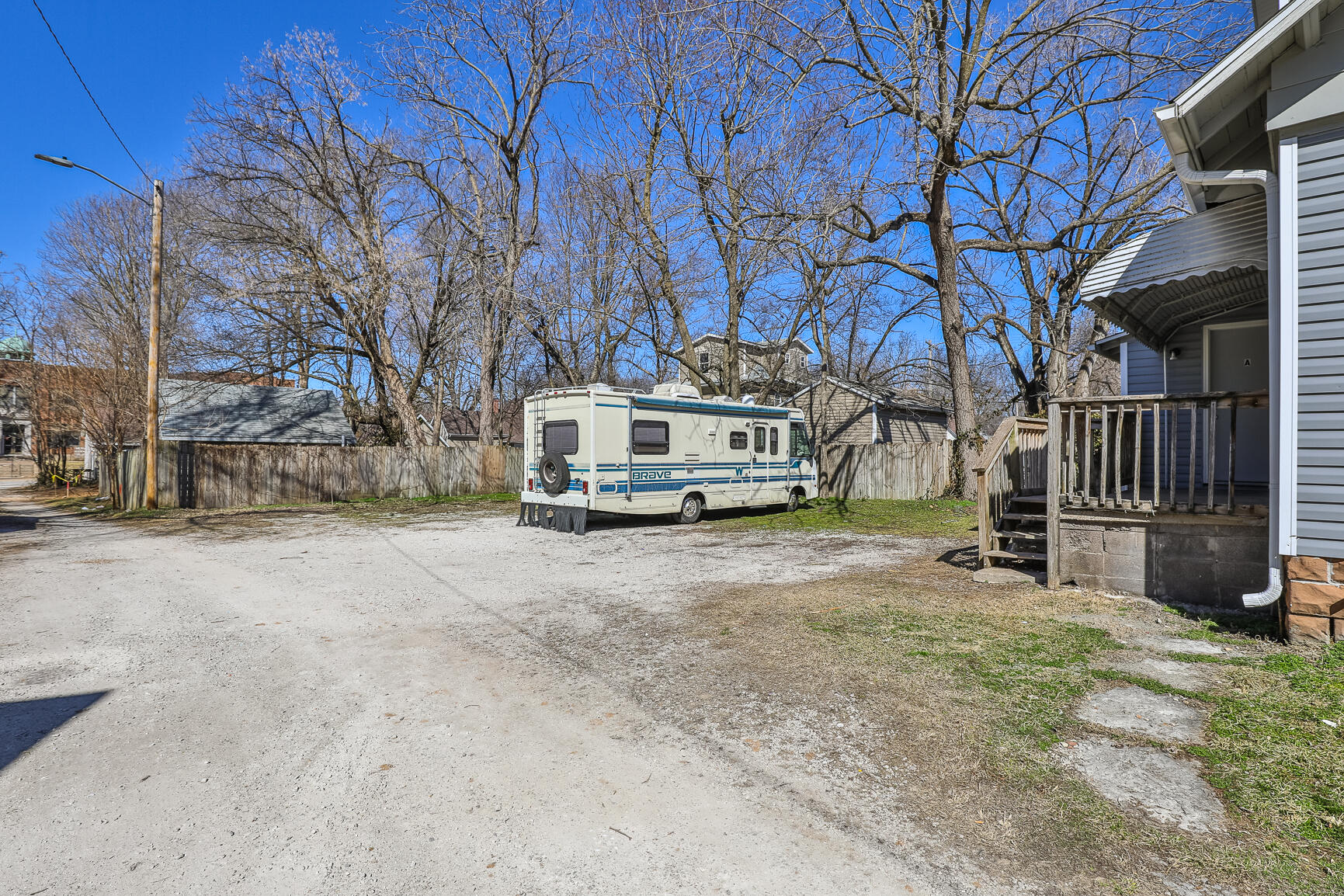 1465 North Grant Avenue Property Photo 5