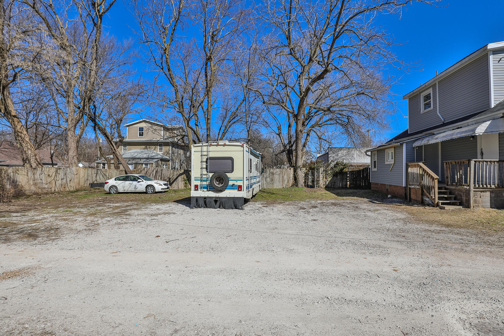 1465 North Grant Avenue Property Photo 6