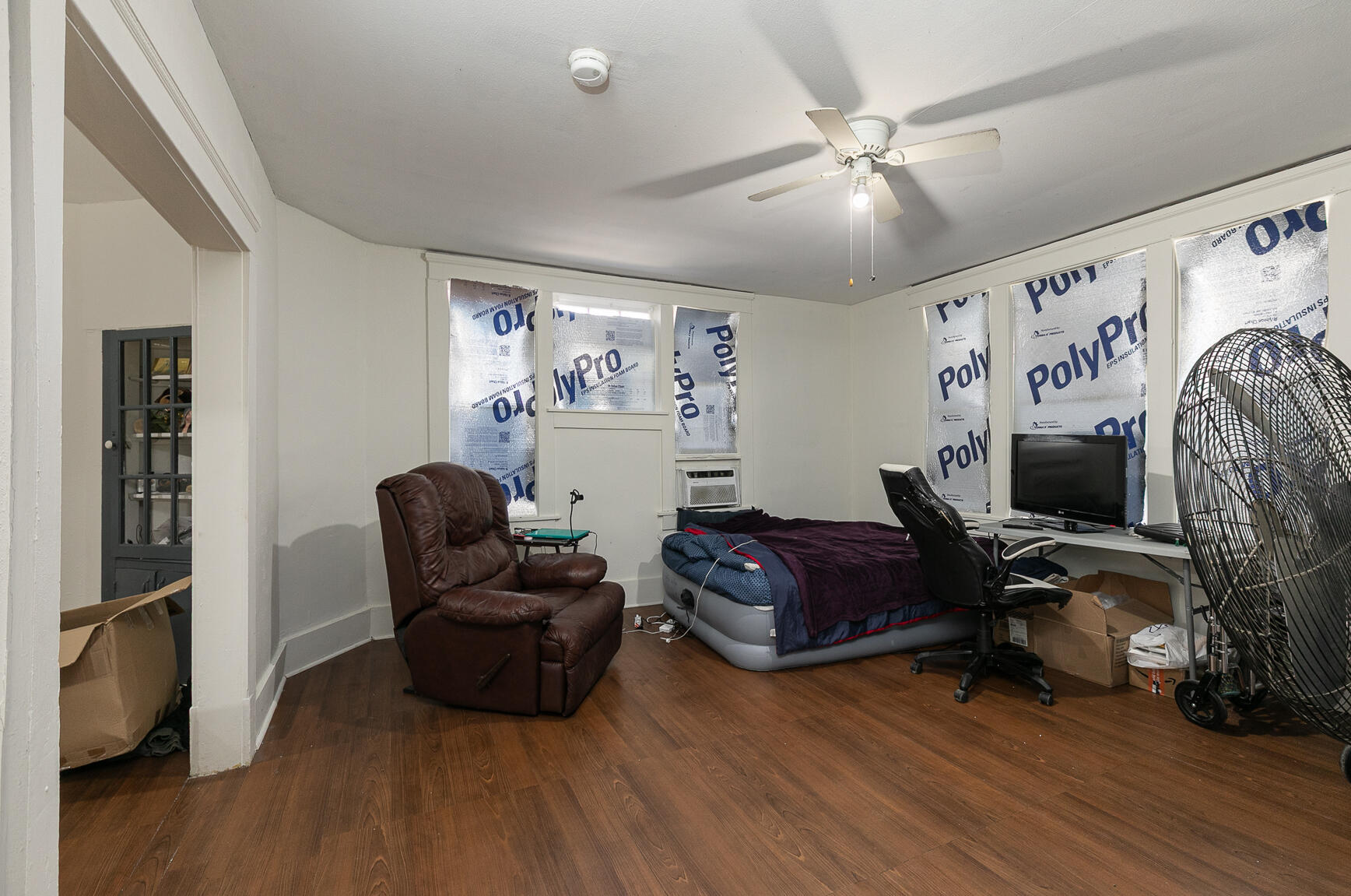 1465 North Grant Avenue Property Photo 11