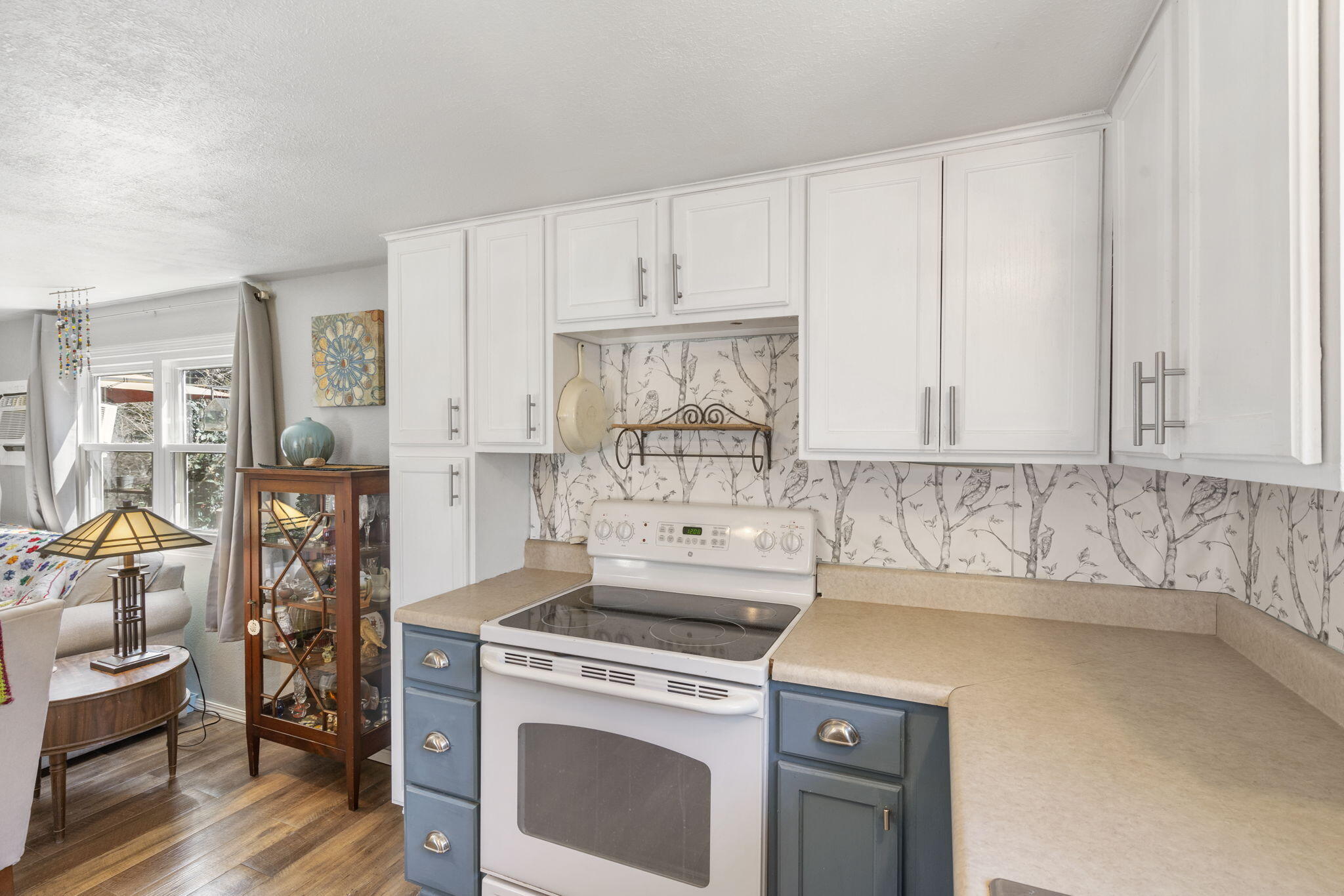 18 Liberty Lane Property Photo 6
