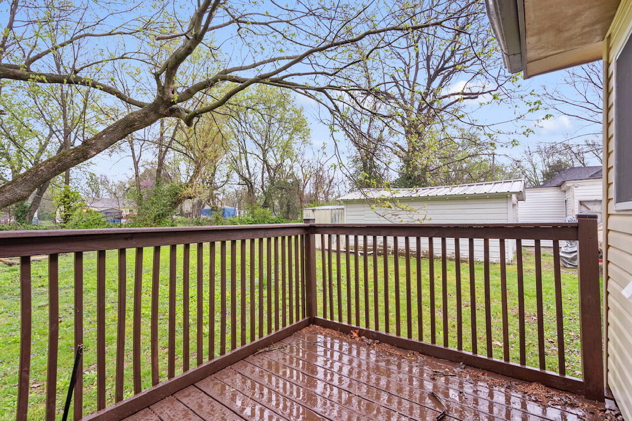 1953 West Thoman Street Property Photo 20
