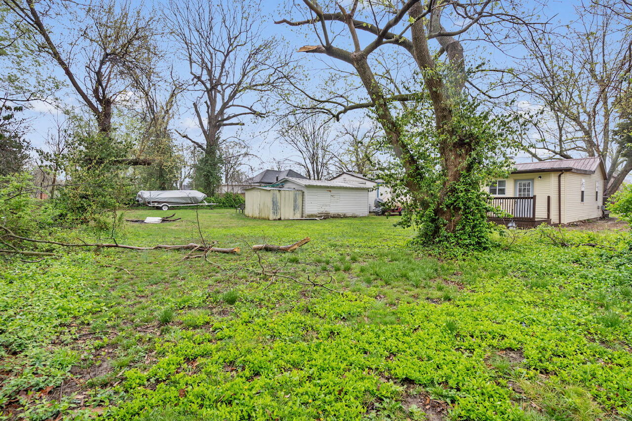 1953 West Thoman Street Property Photo 22