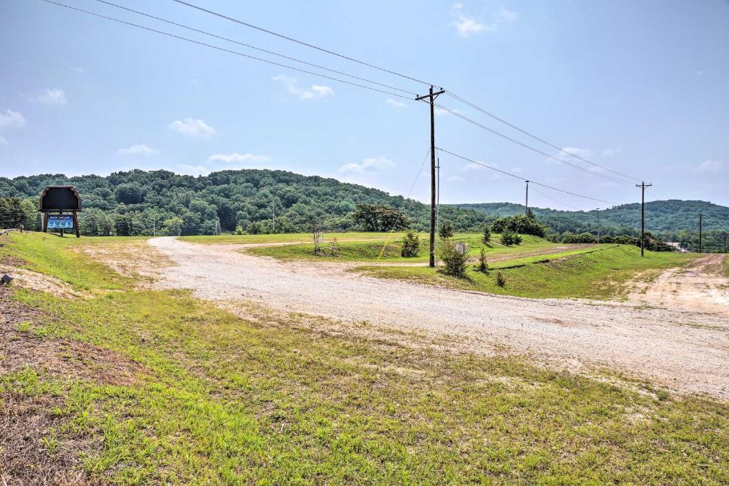 4656 State Highway H Property Photo 52