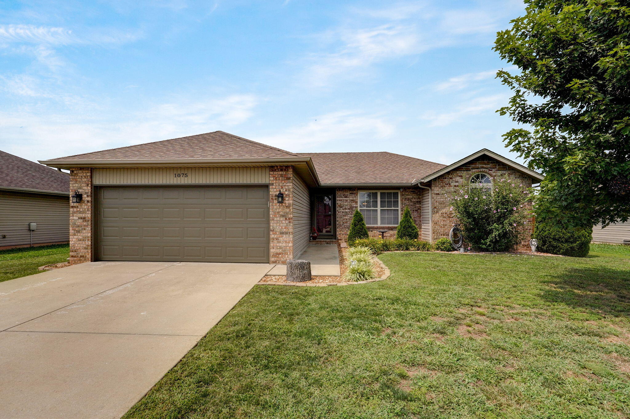 1075 South Hazelnut Avenue Property Photo