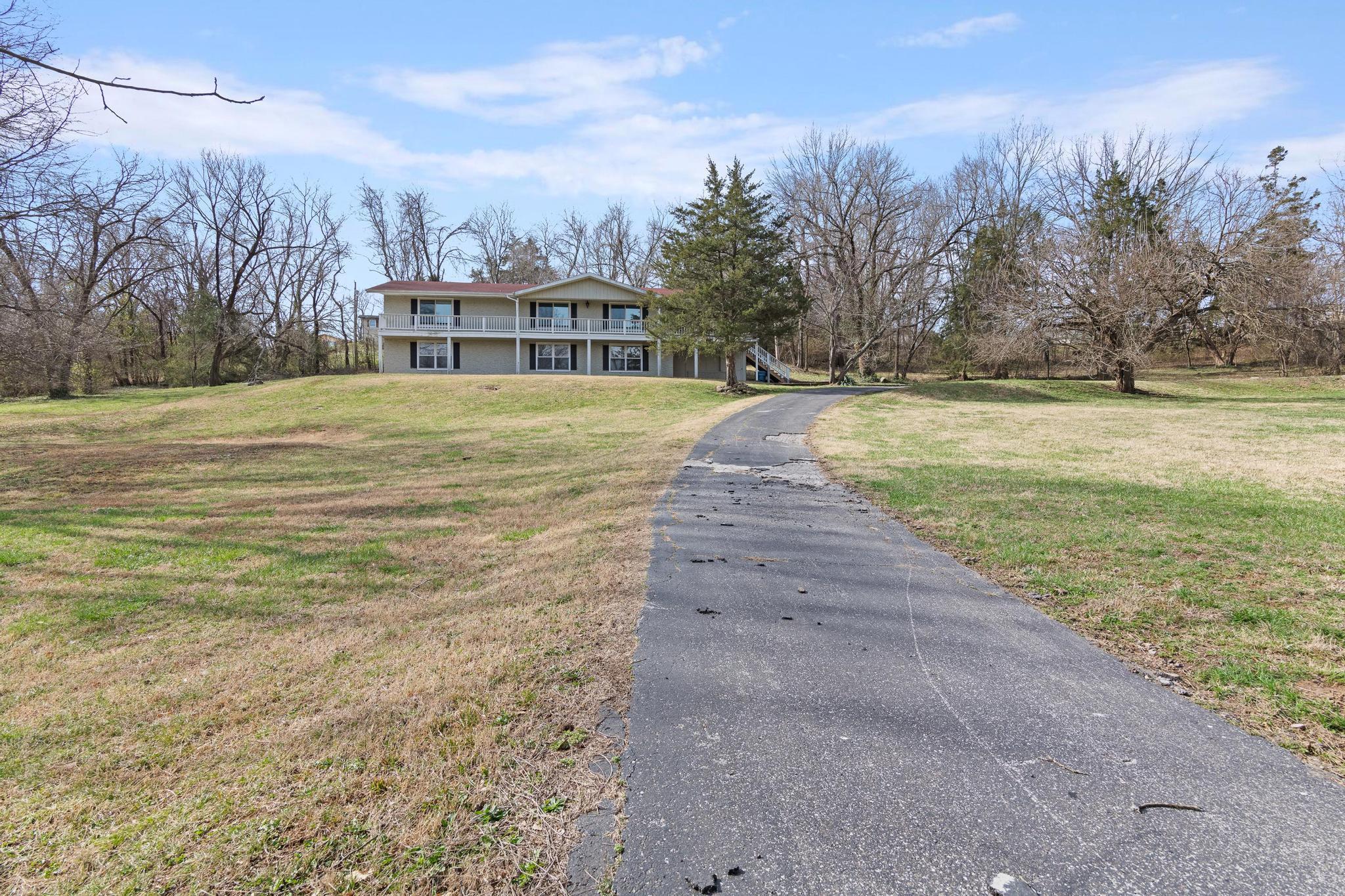 164 Spring Street Property Photo 2
