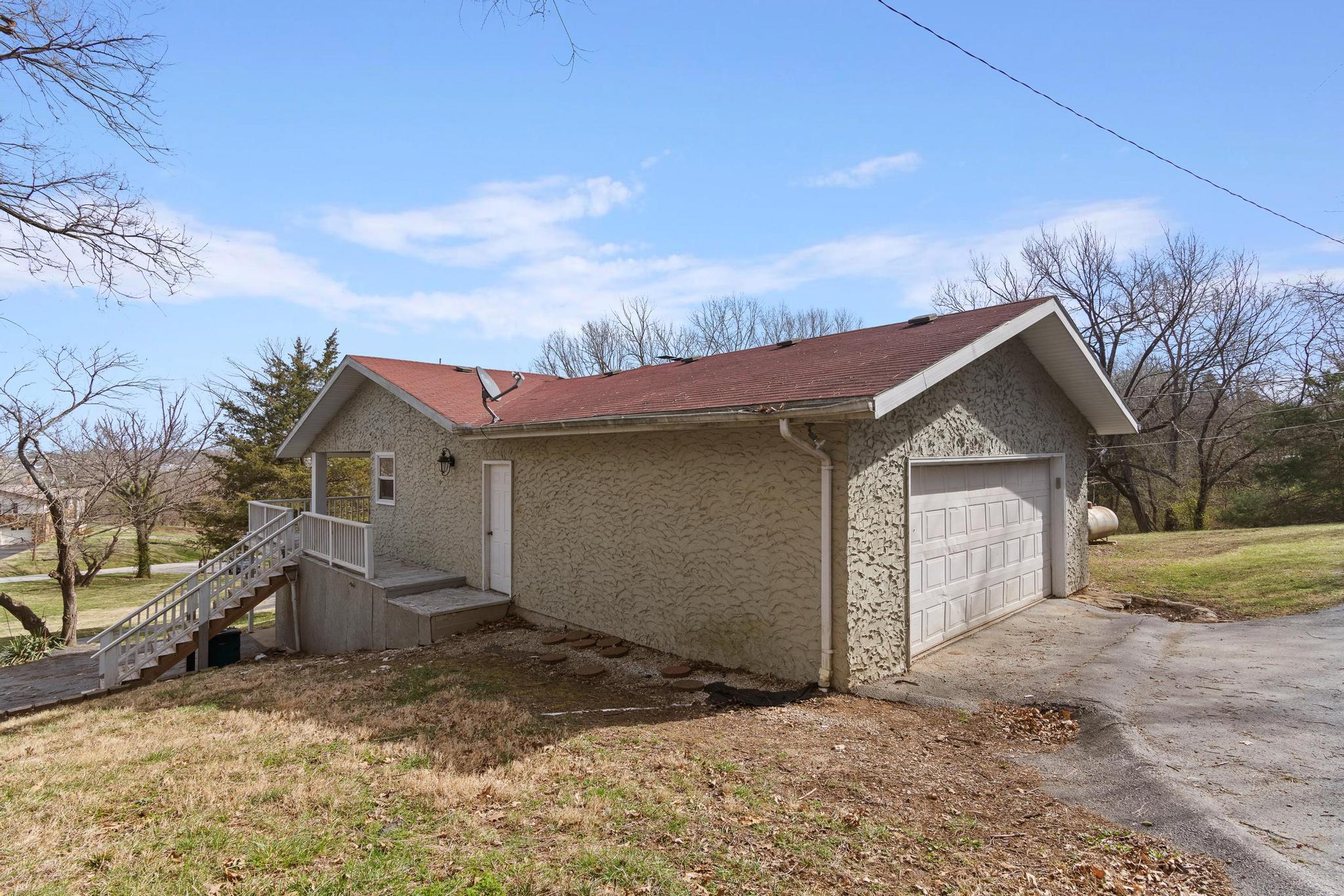 164 Spring Street Property Photo 6