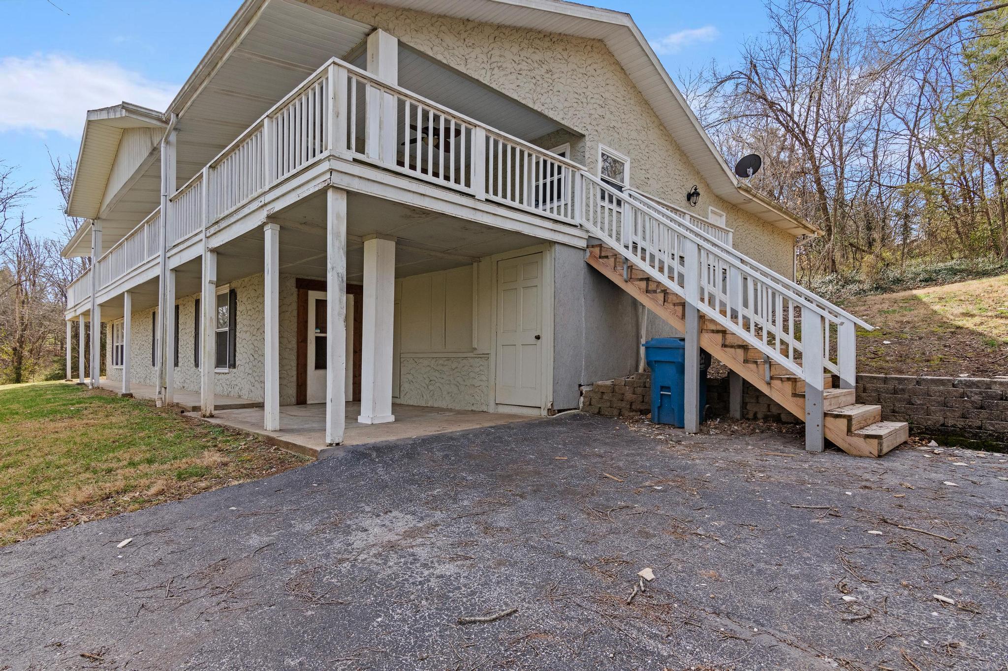 164 Spring Street Property Photo 7
