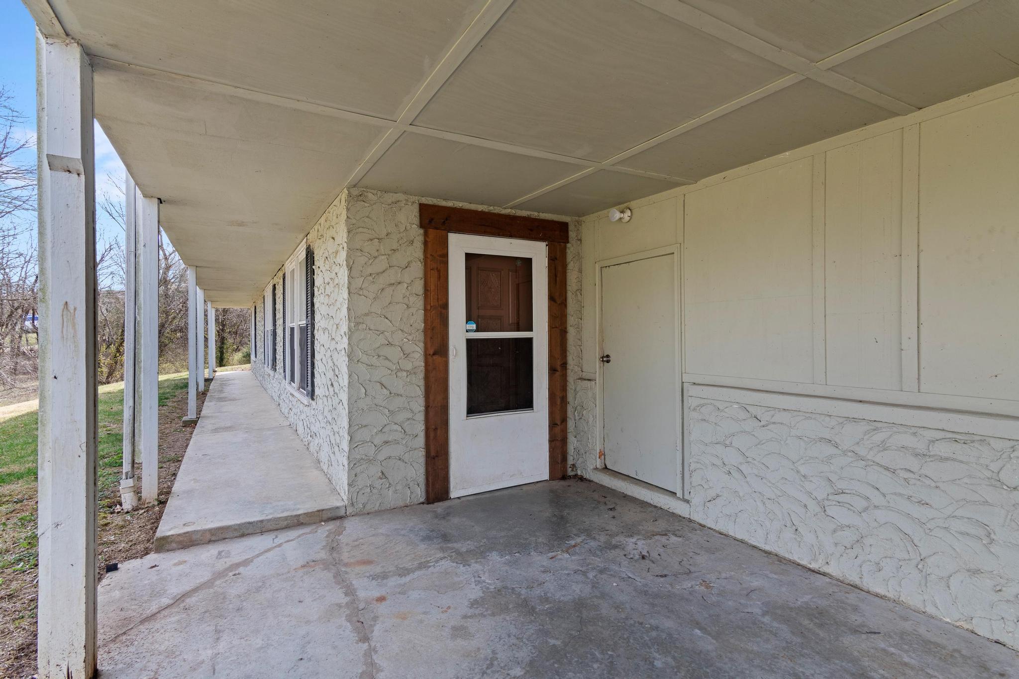 164 Spring Street Property Photo 8