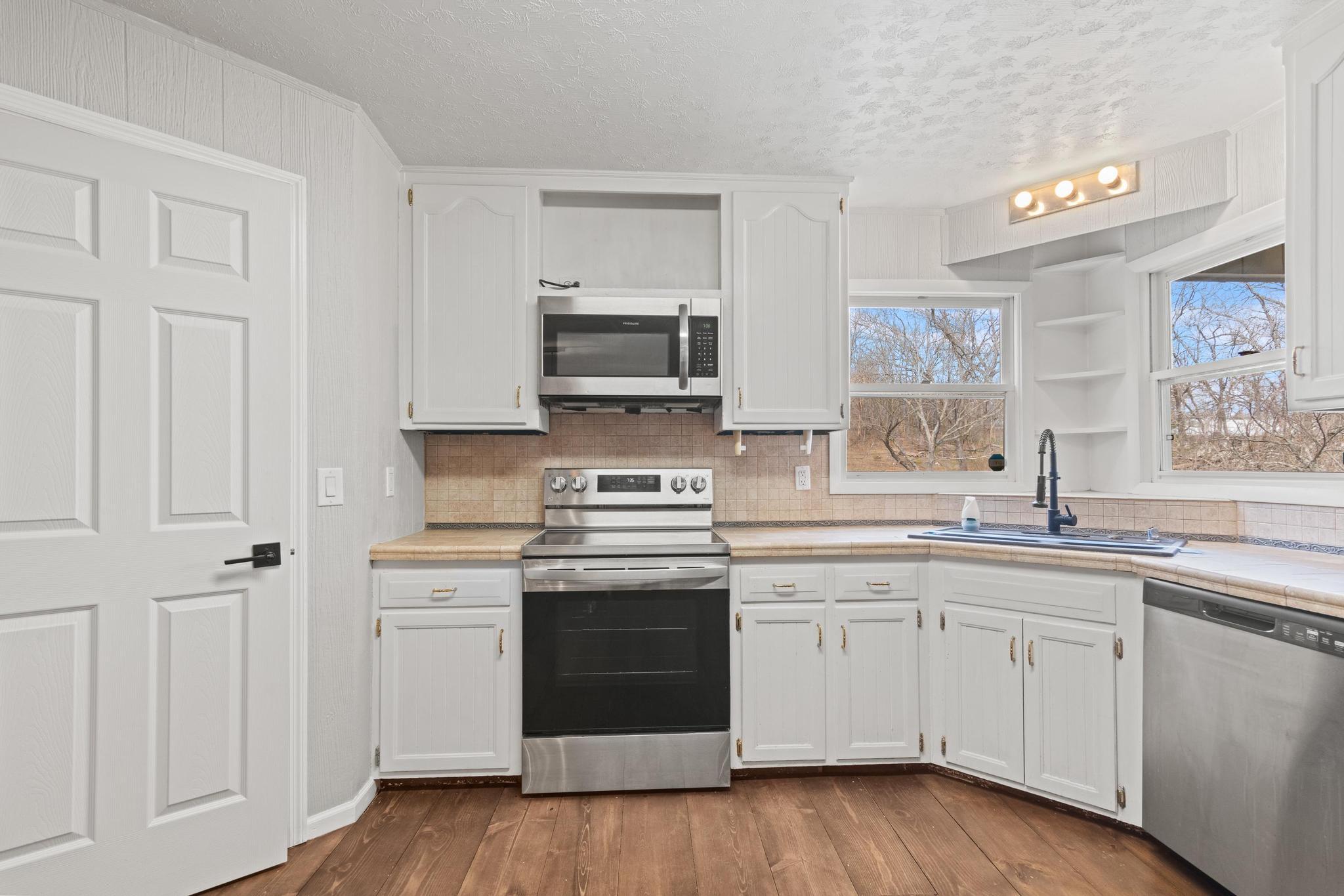 164 Spring Street Property Photo 18