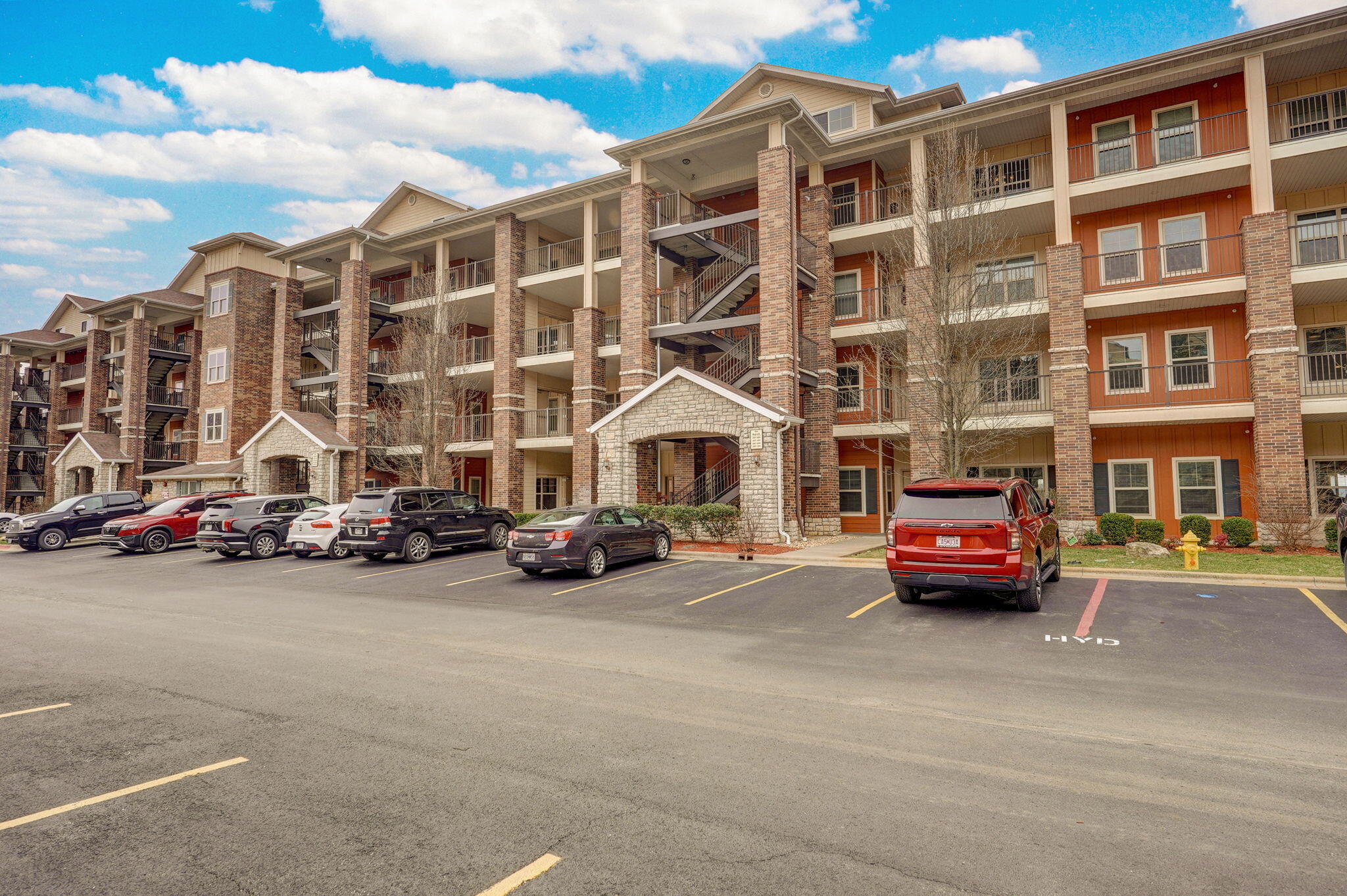 200 Majestic Dr Unit 408 Property Photo 2