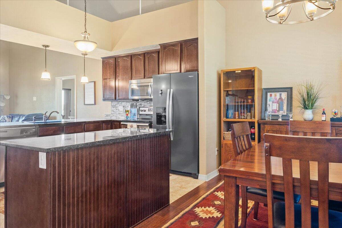 200 Majestic Dr Unit 408 Property Photo 5