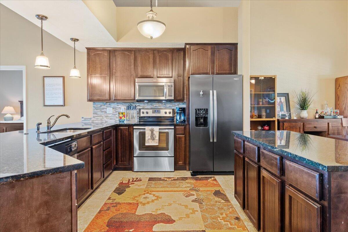 200 Majestic Dr Unit 408 Property Photo 6