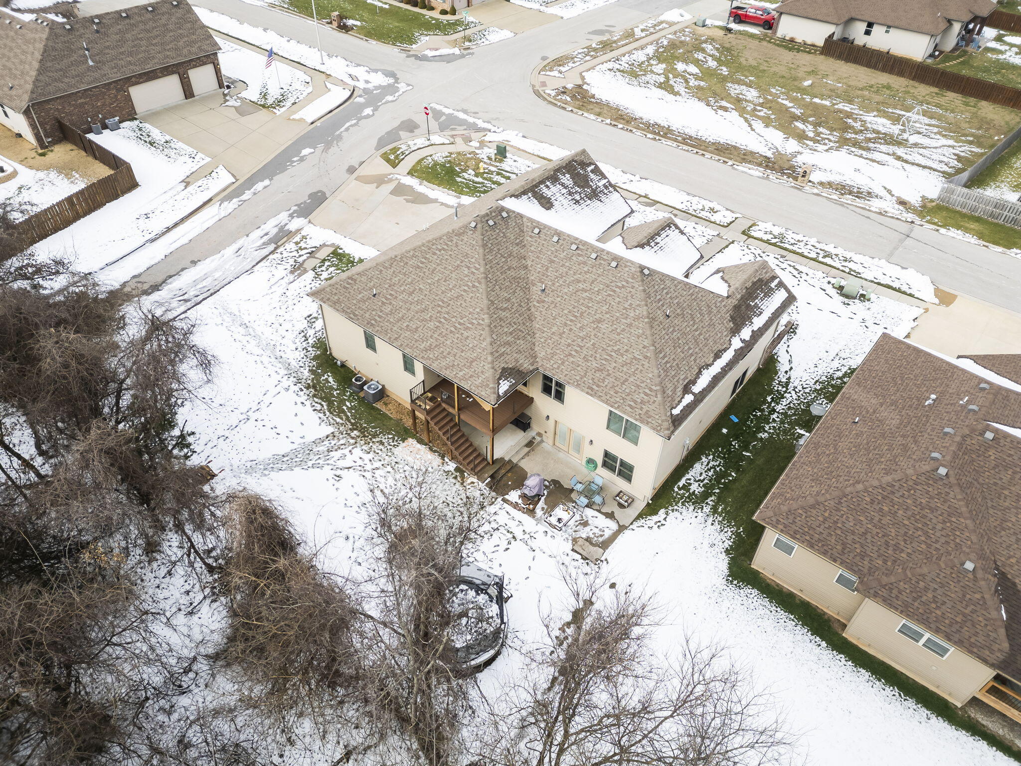 284 East Thistlewood Drive Property Photo 41