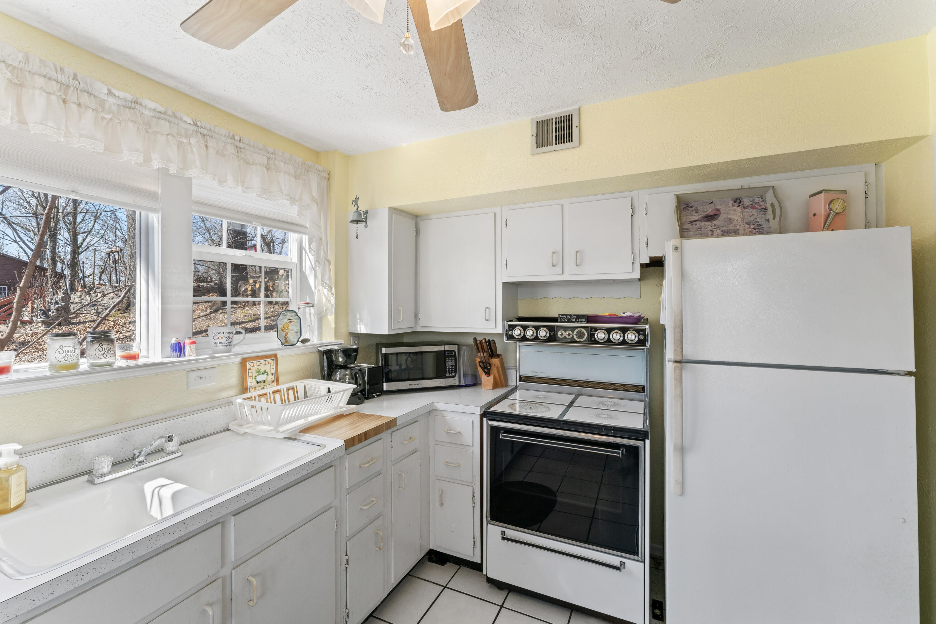 22740 Arrowhead Lane Property Photo 13