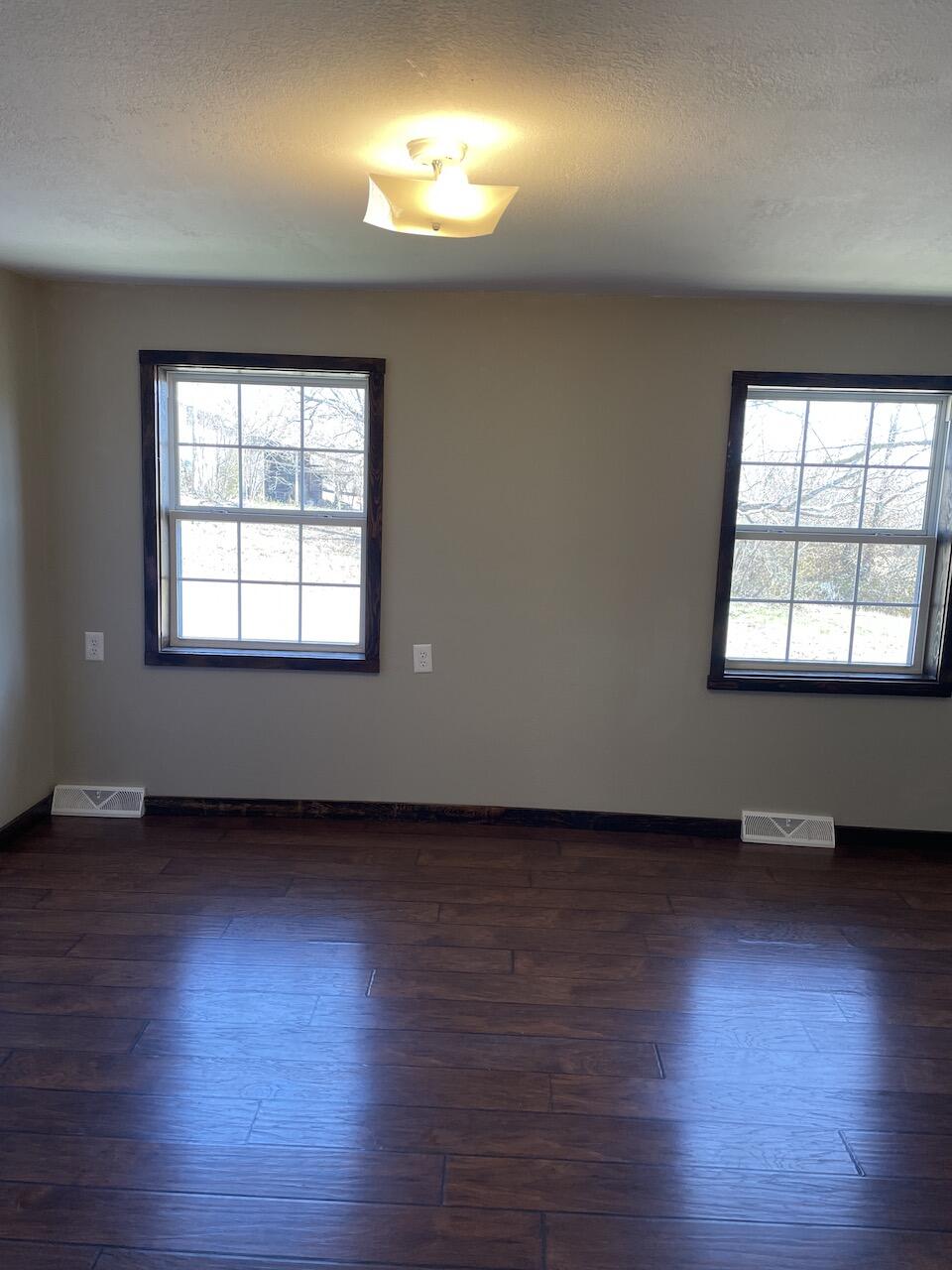 435 East 2nd Street Property Photo 19