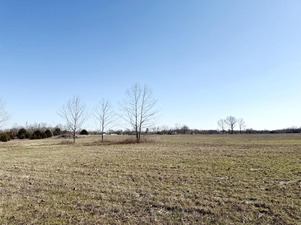 000 Hwy K Property Photo 16