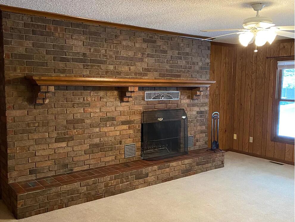 1631 East Lark Street Property Photo 3
