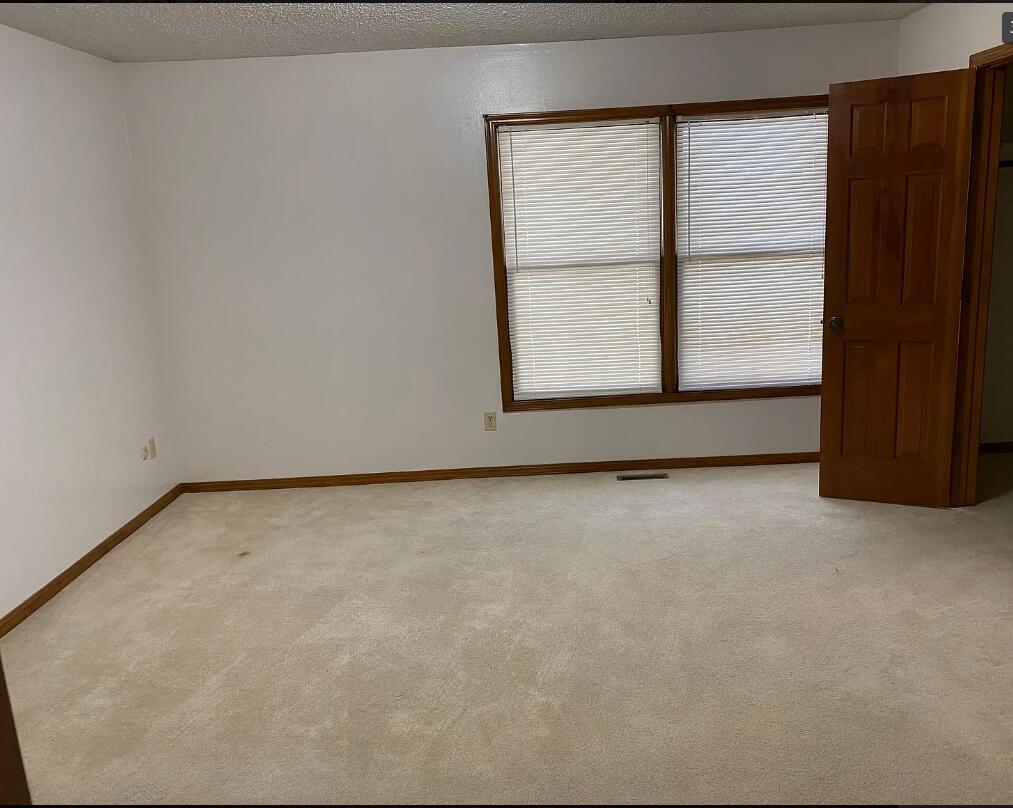 1631 East Lark Street Property Photo 4