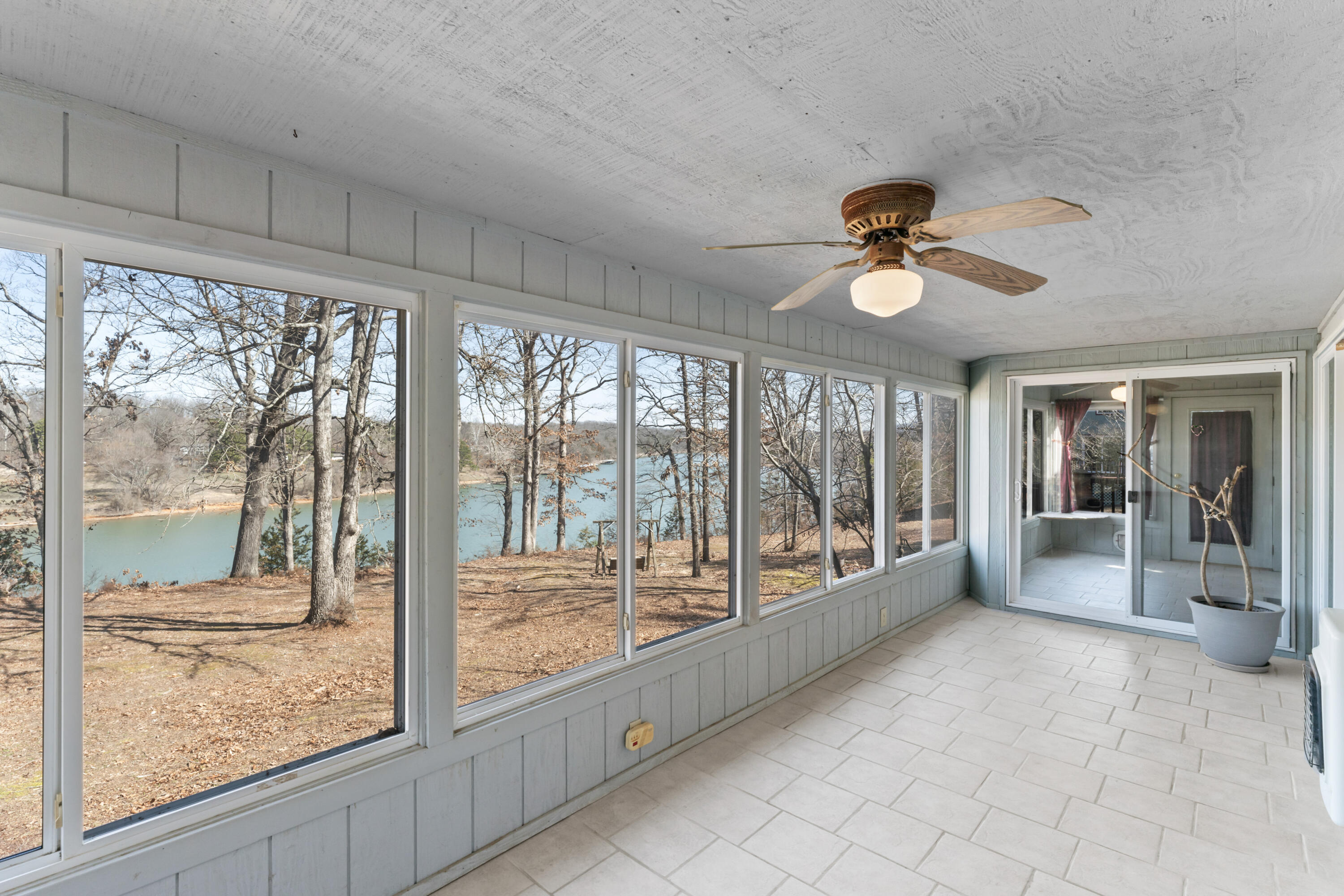 25906 Farm Road 1263 Property Photo 3