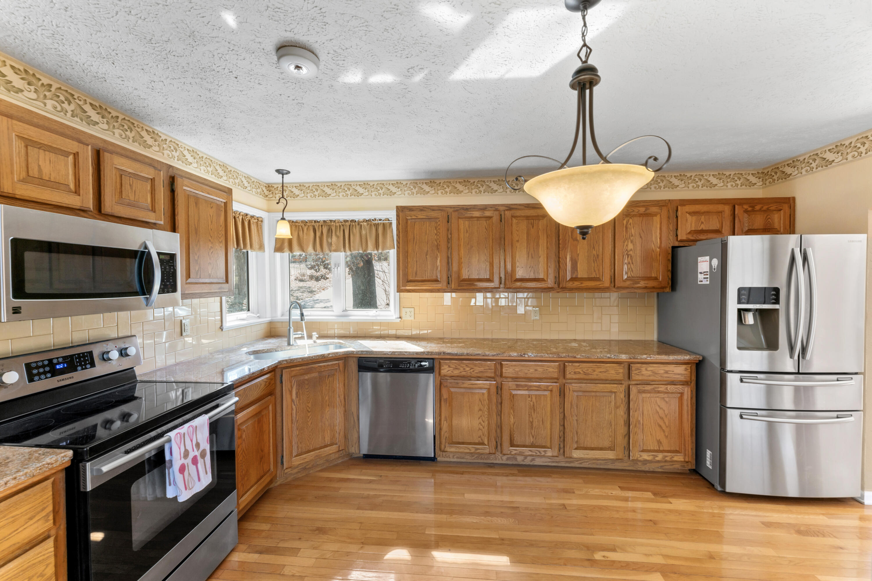 25906 Farm Road 1263 Property Photo 4