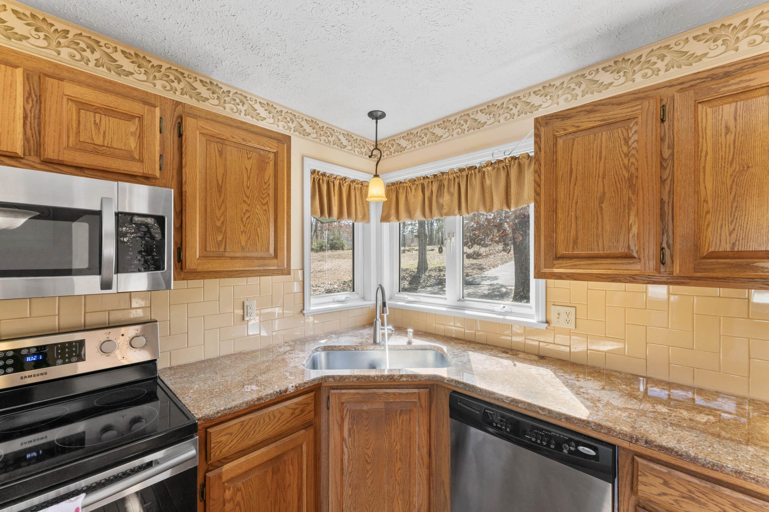 25906 Farm Road 1263 Property Photo 9