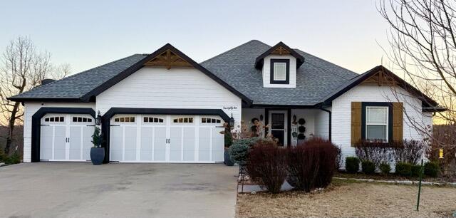 282 Southview Drive Property Photo 1