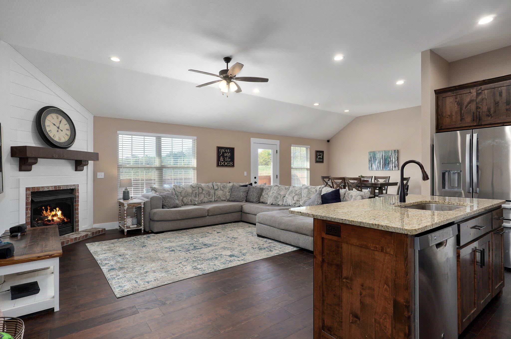 5642 West Mangrove Street Property Photo 4