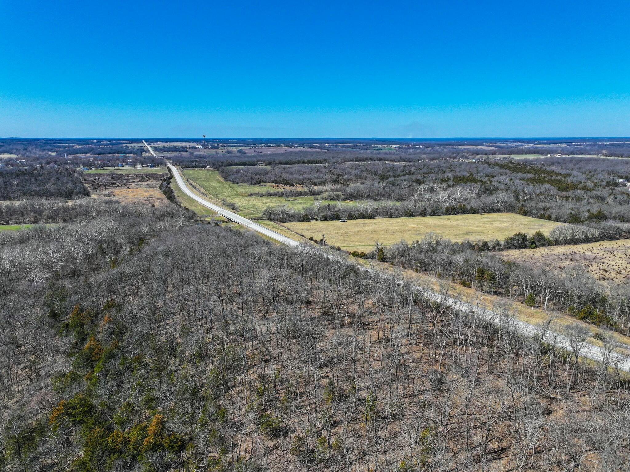 000 Southeast Highway 54 Property Photo 21