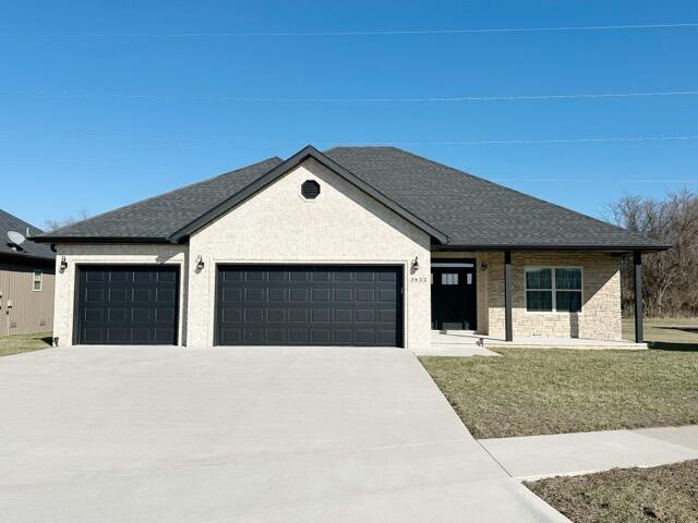 Huntington Pointe Real Estate Listings Main Image