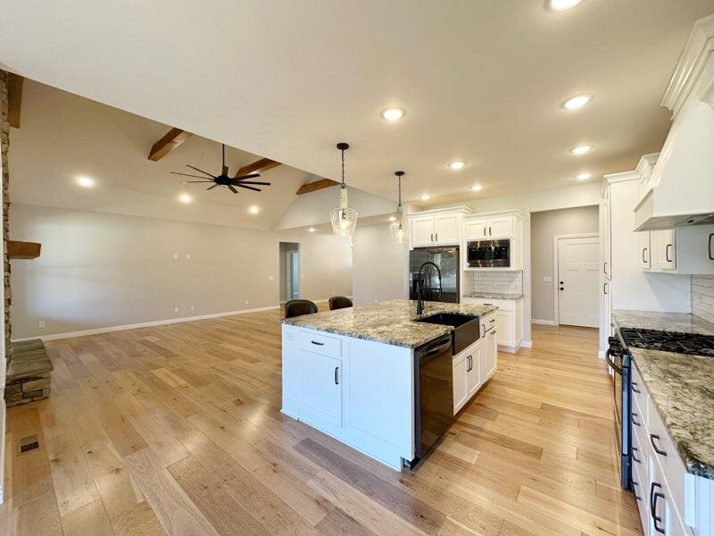 3622 North Huntington Avenue Property Photo 11