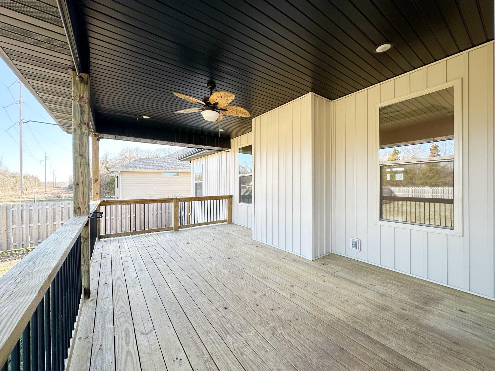 3622 North Huntington Avenue Property Photo 27