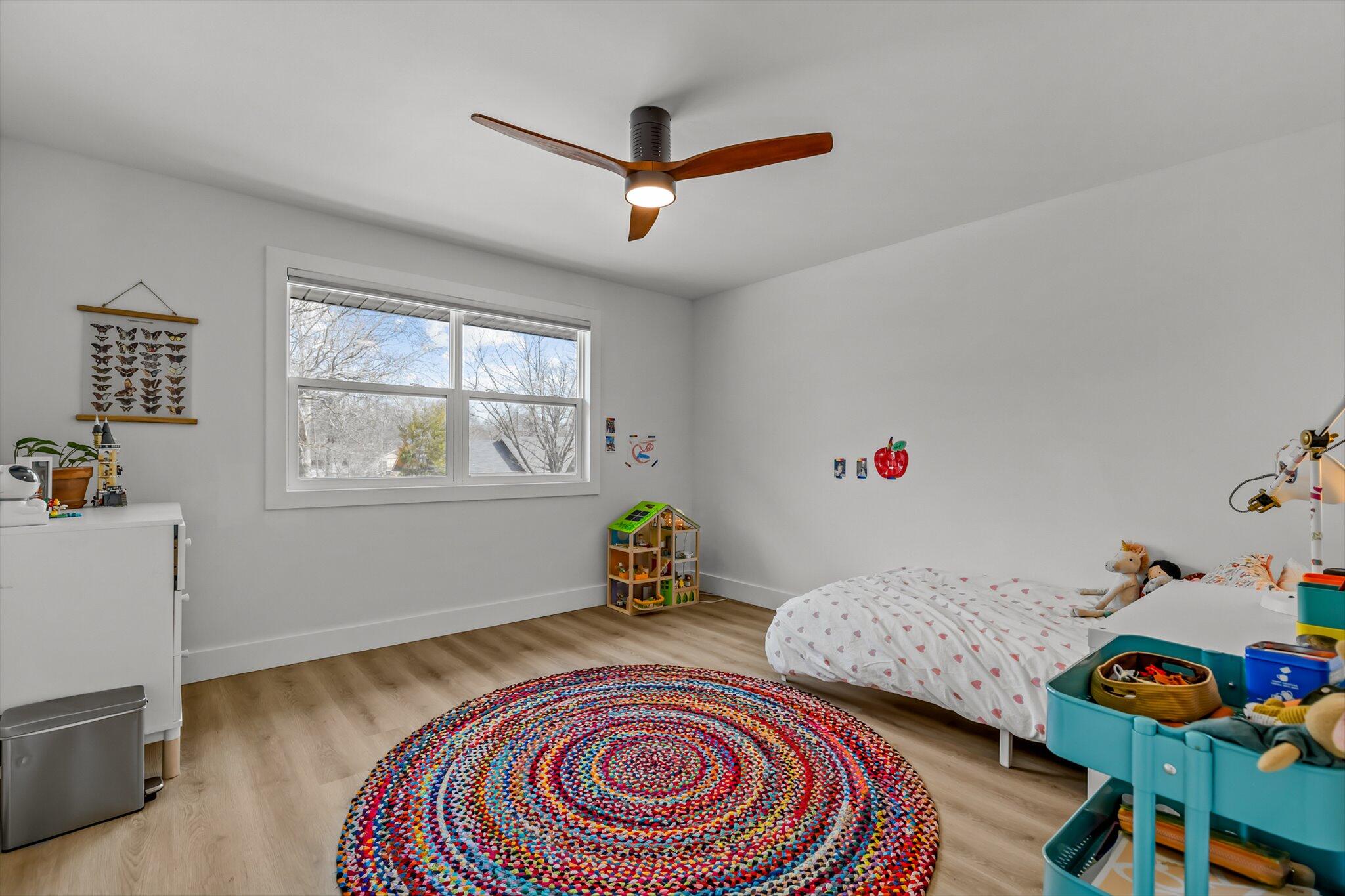 812 West Primrose Street Property Photo 28