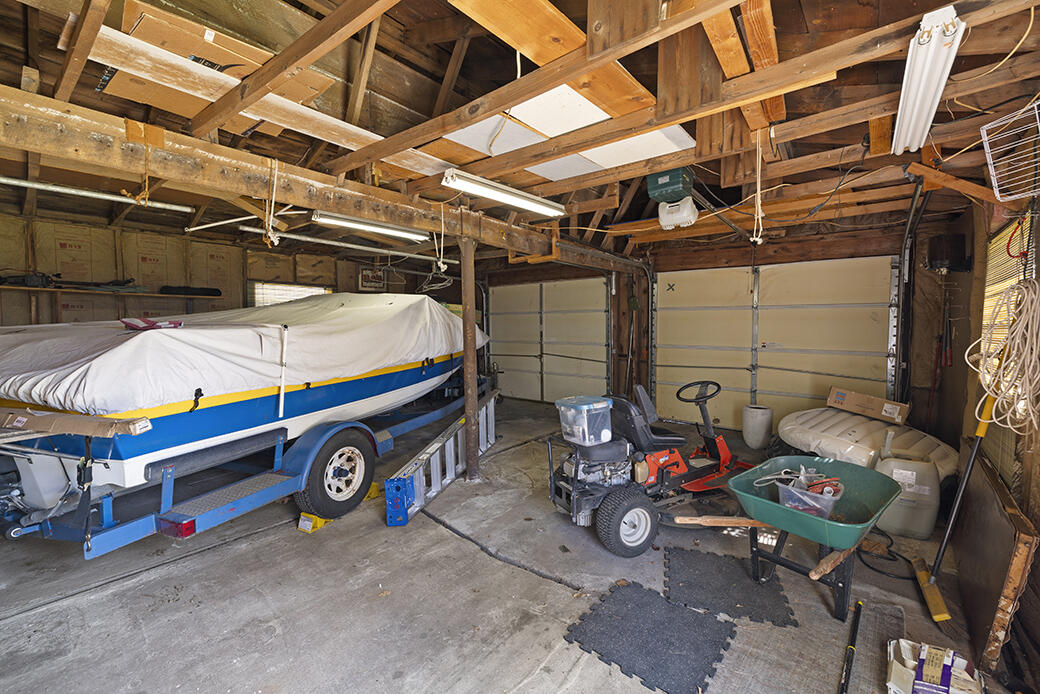 2404 Mina Avenue Property Photo 10