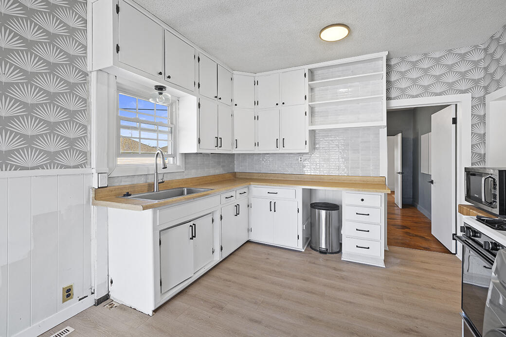 2404 Mina Avenue Property Photo 12