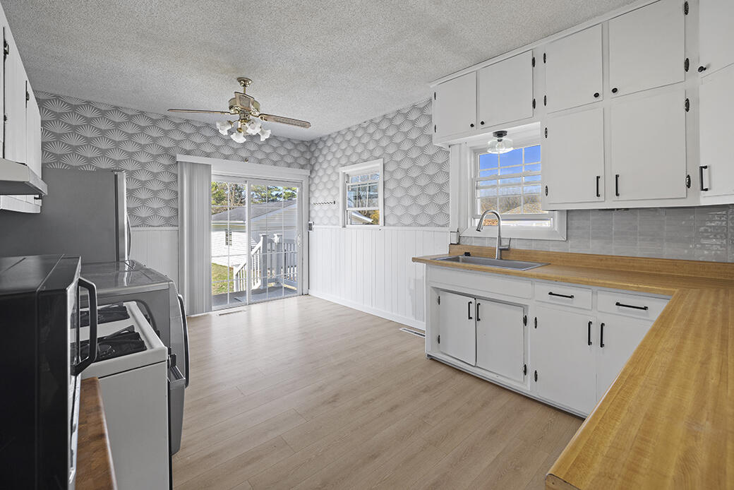 2404 Mina Avenue Property Photo 14