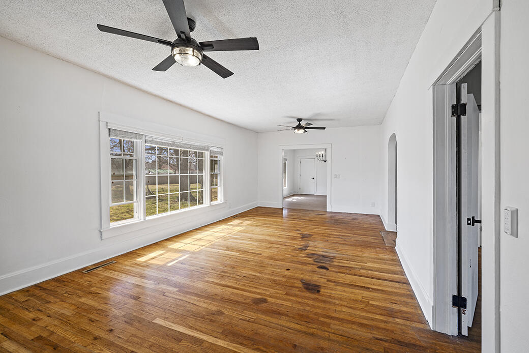 2404 Mina Avenue Property Photo 22