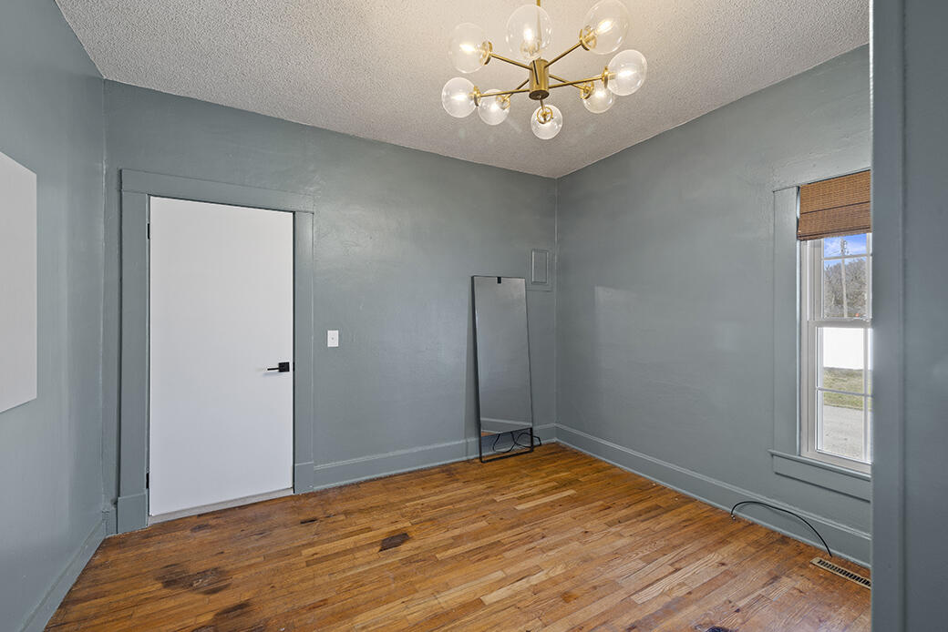 2404 Mina Avenue Property Photo 28