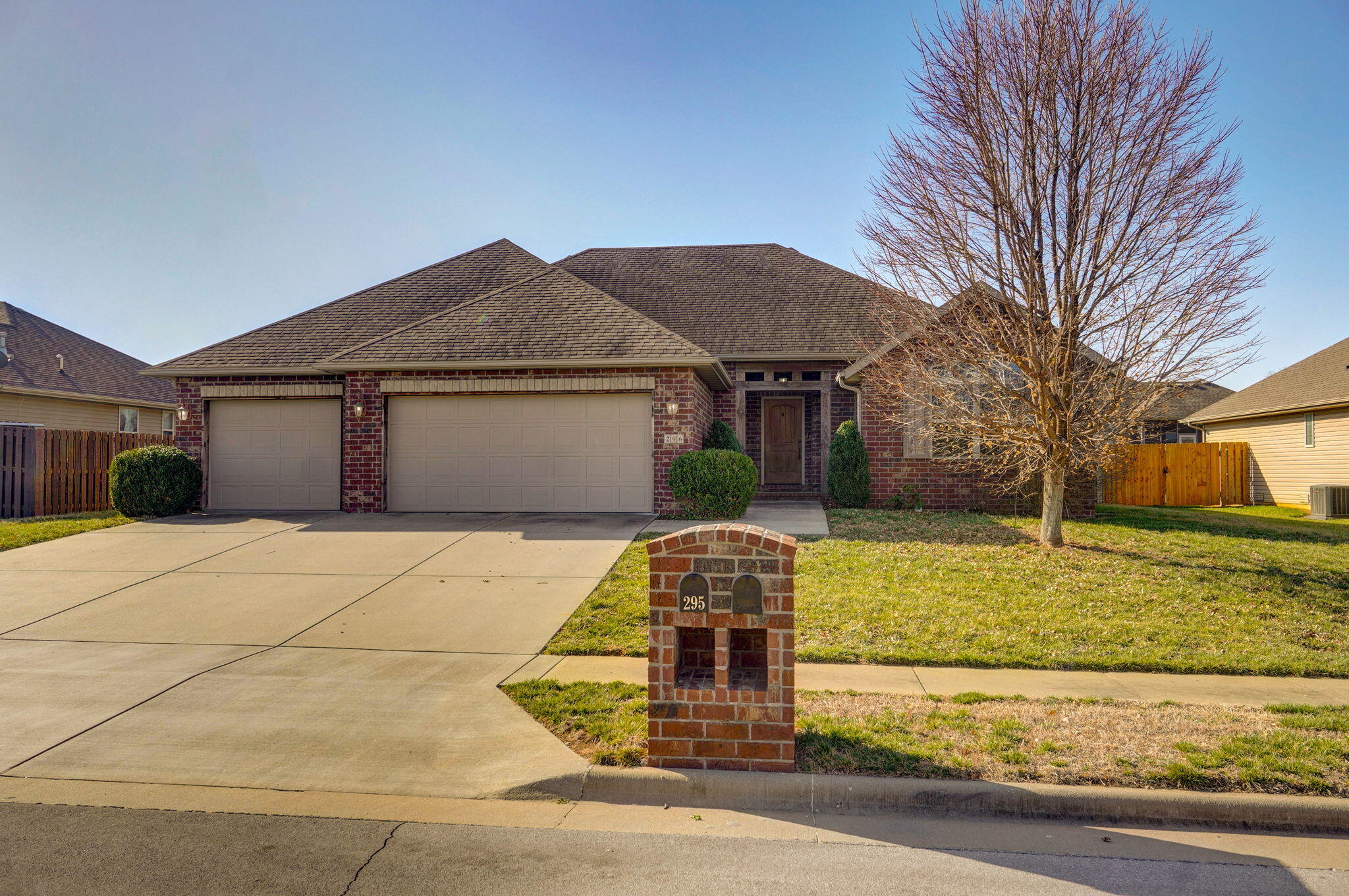 296 West Arlington Drive Property Photo