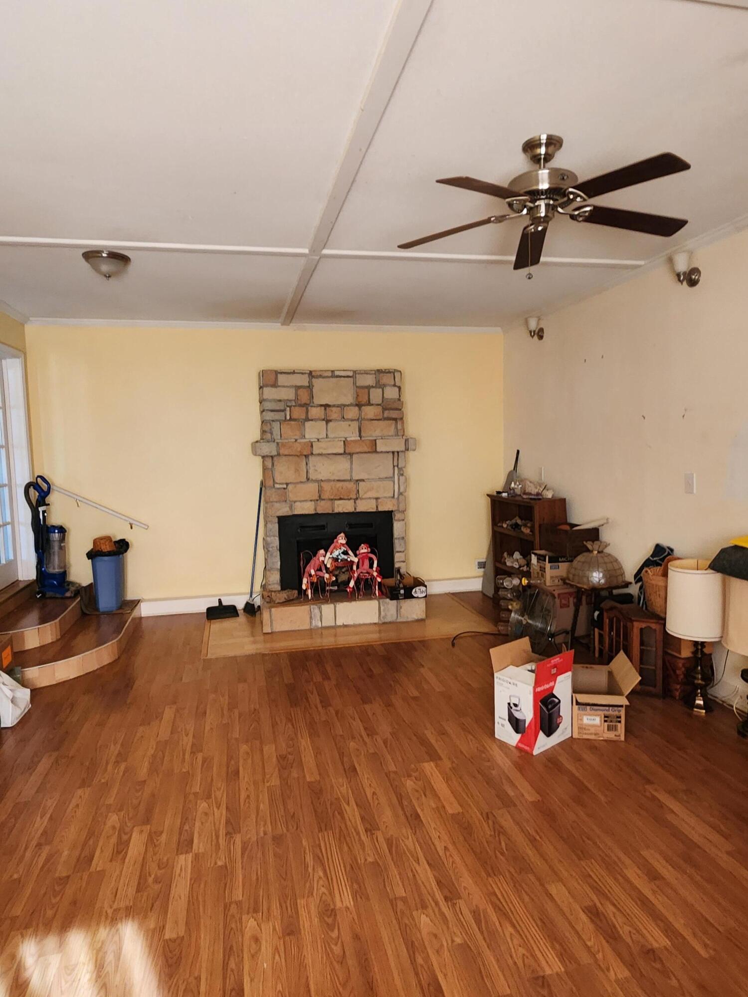 205 Lillian Lane Property Photo 12