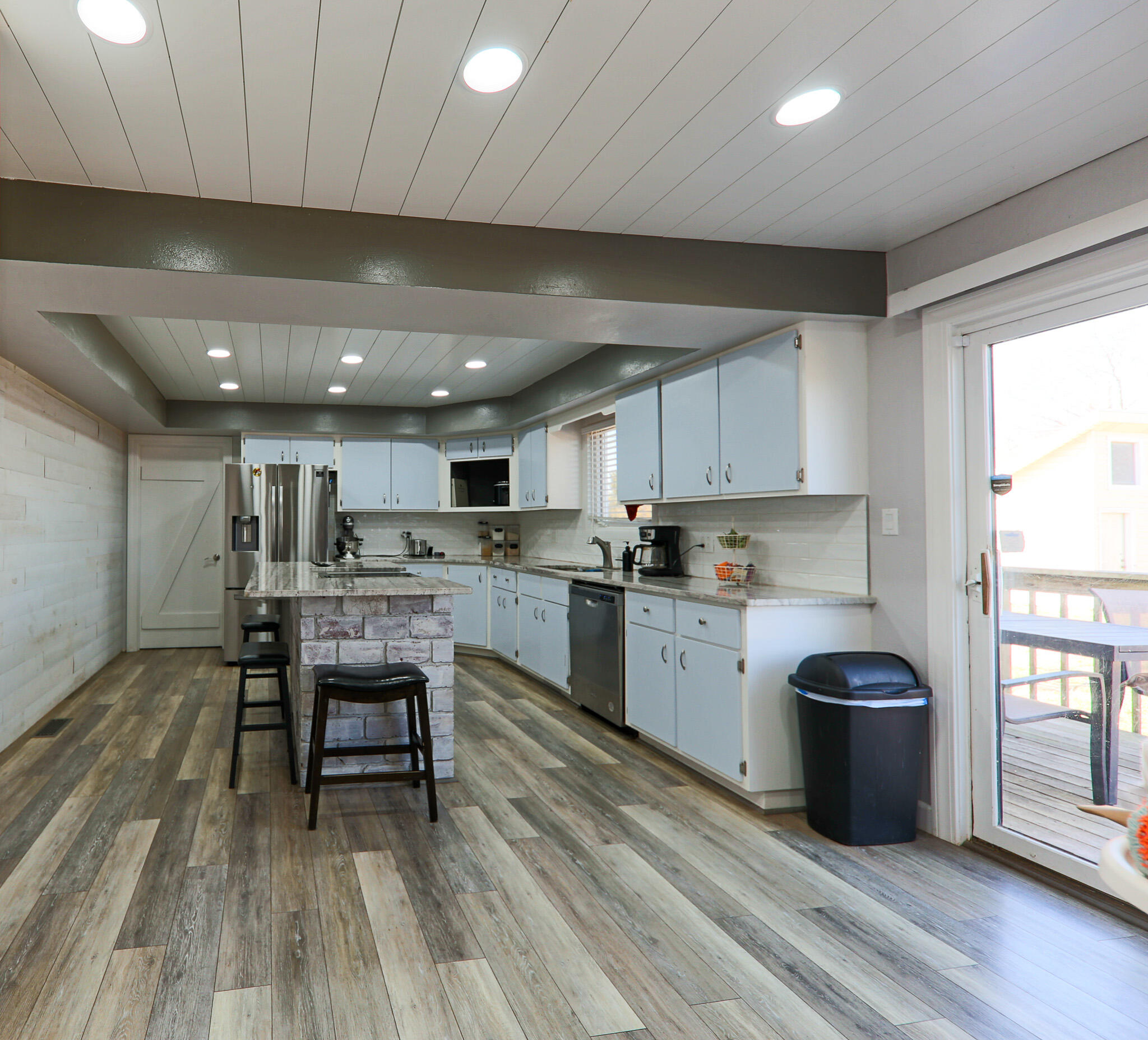 207 Lorene Street Property Photo 5