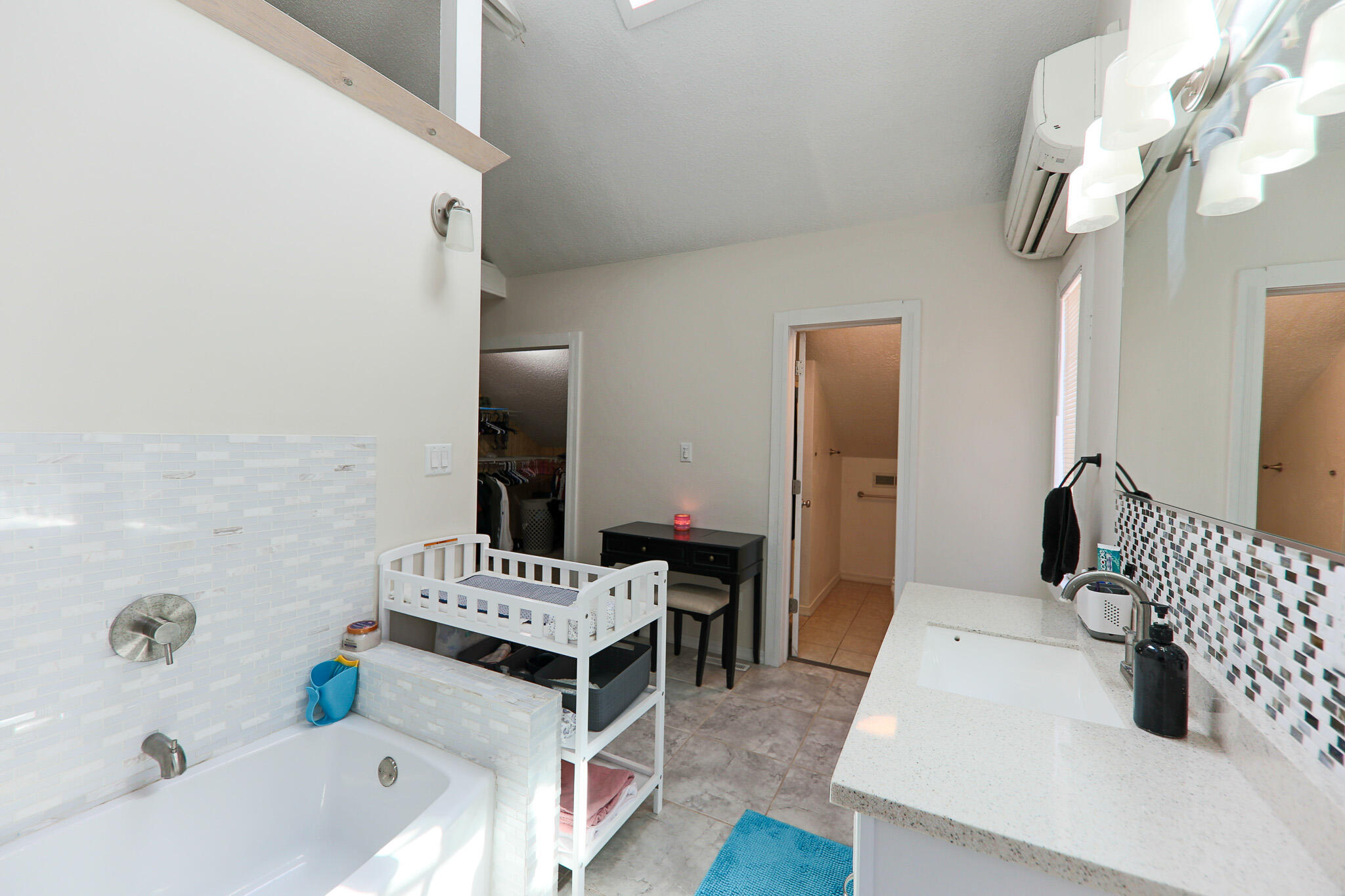 207 Lorene Street Property Photo 8
