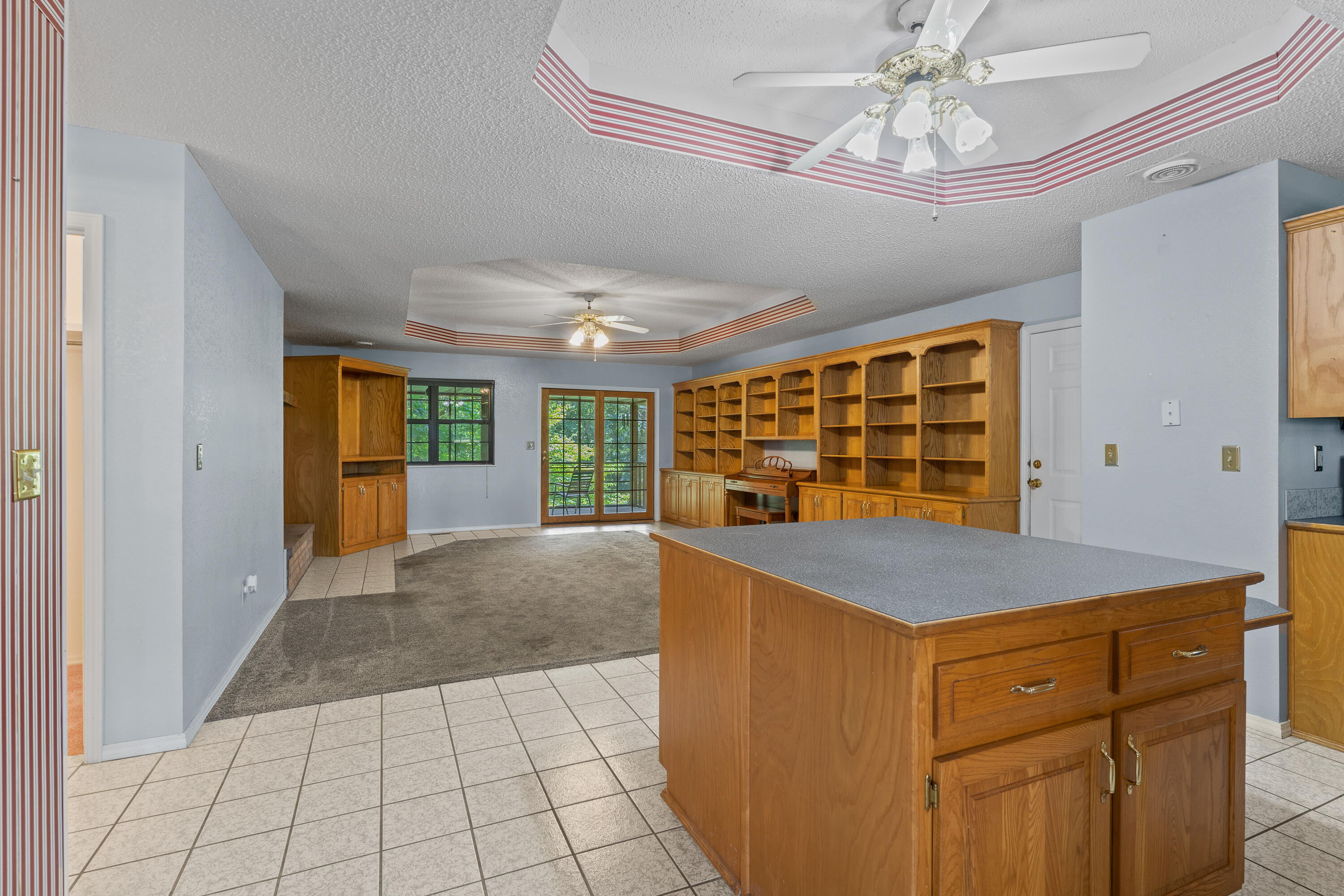 8756 West Farm Rd 124 Property Photo 7