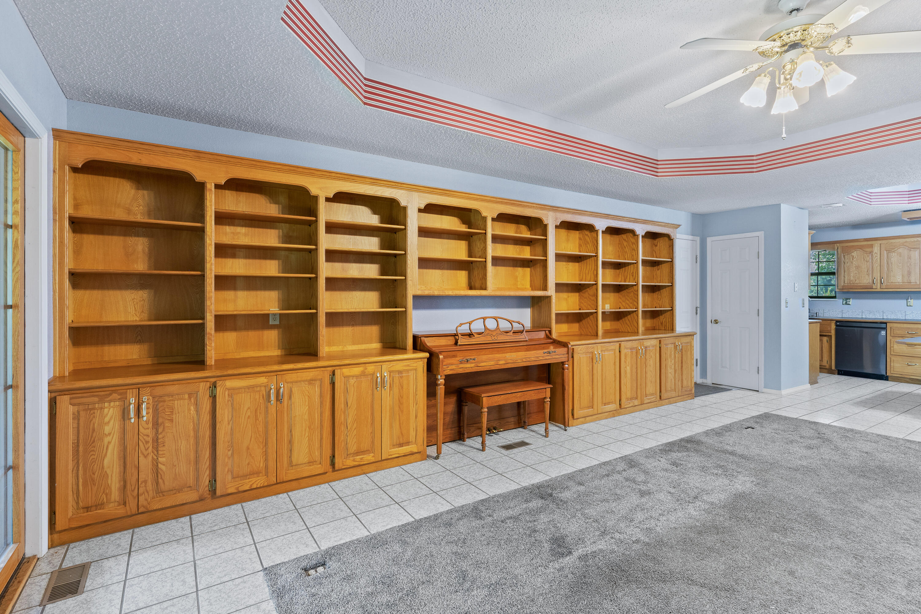 8756 West Farm Rd 124 Property Photo 10