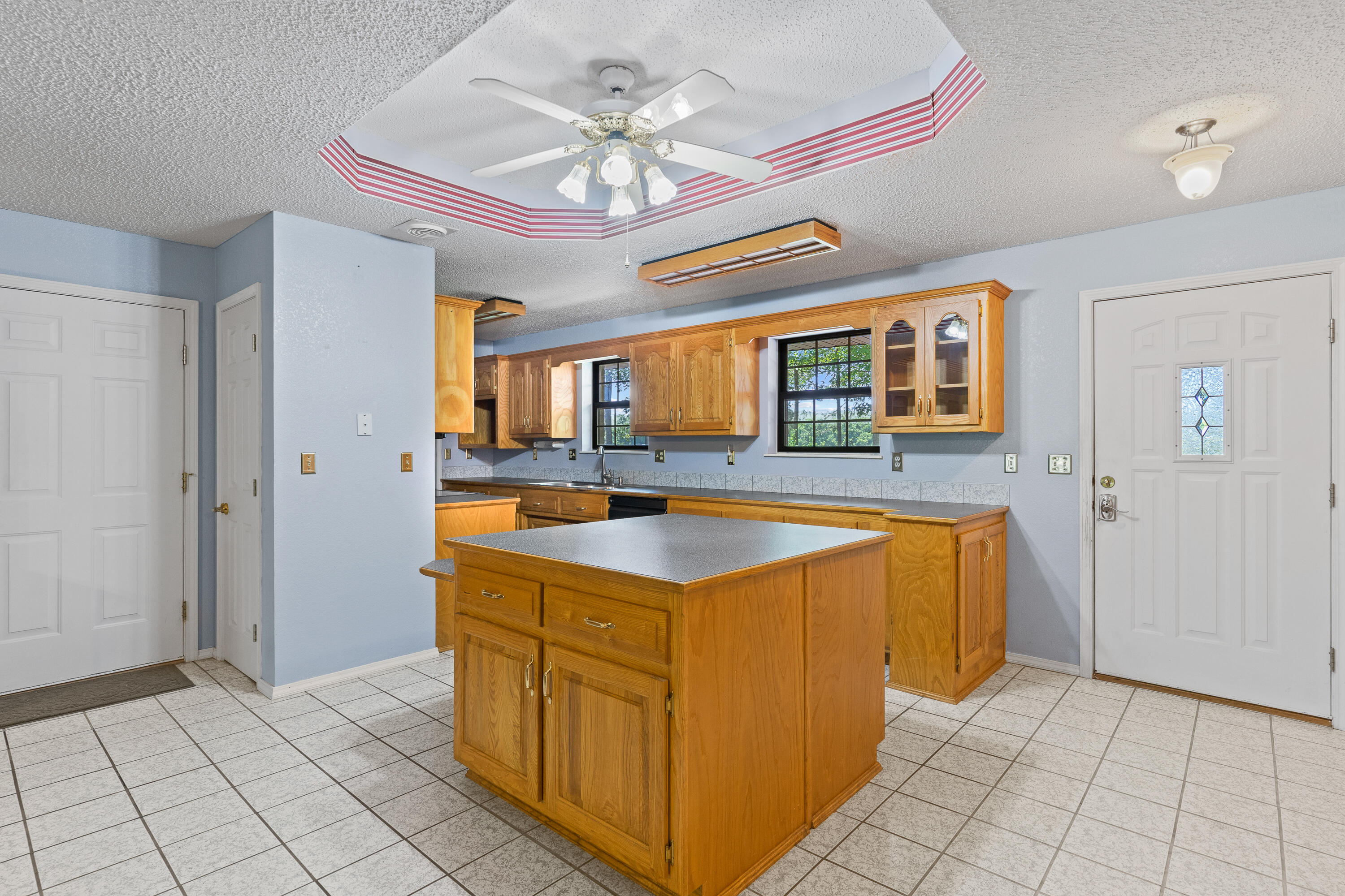 8756 West Farm Rd 124 Property Photo 12