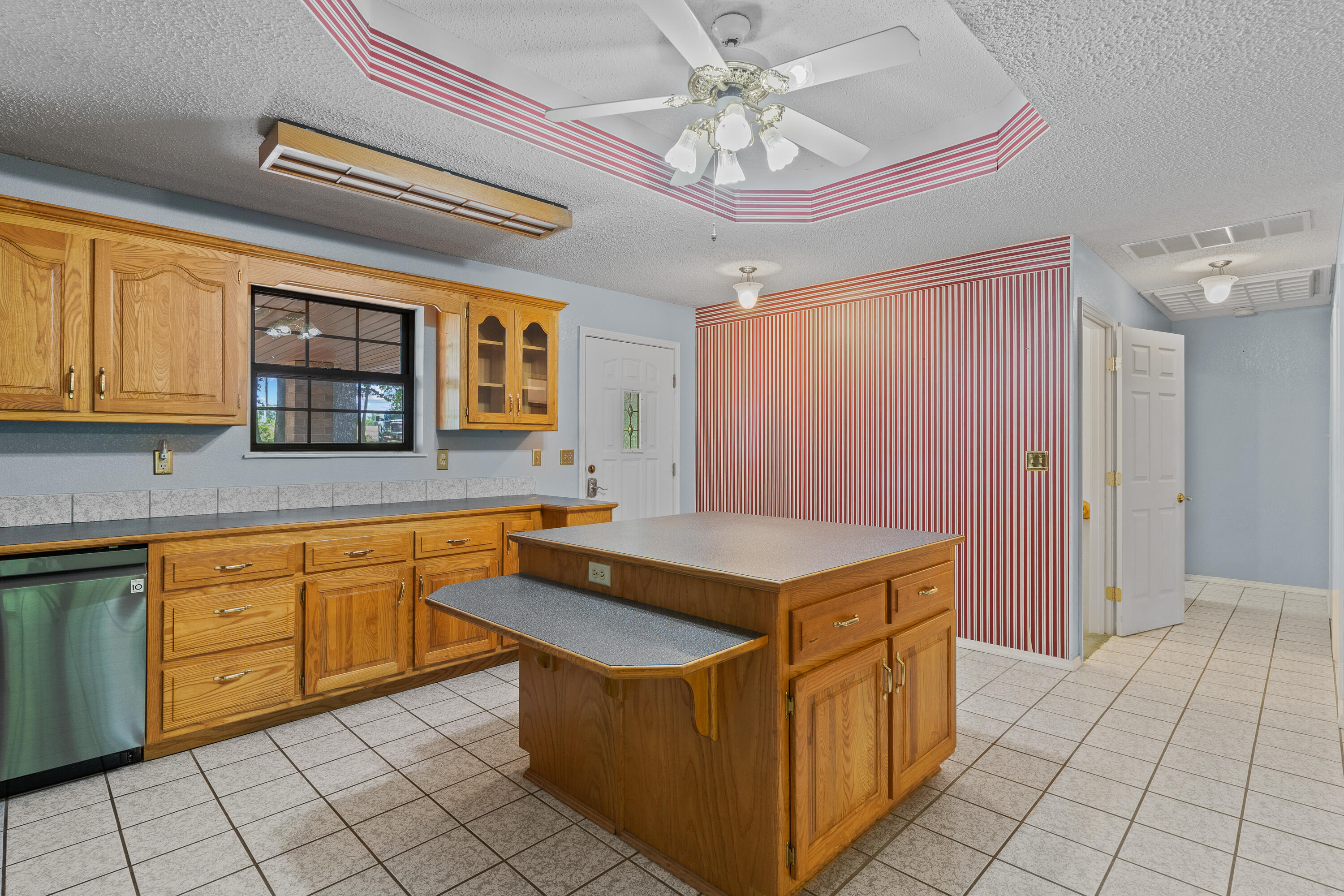 8756 West Farm Rd 124 Property Photo 13