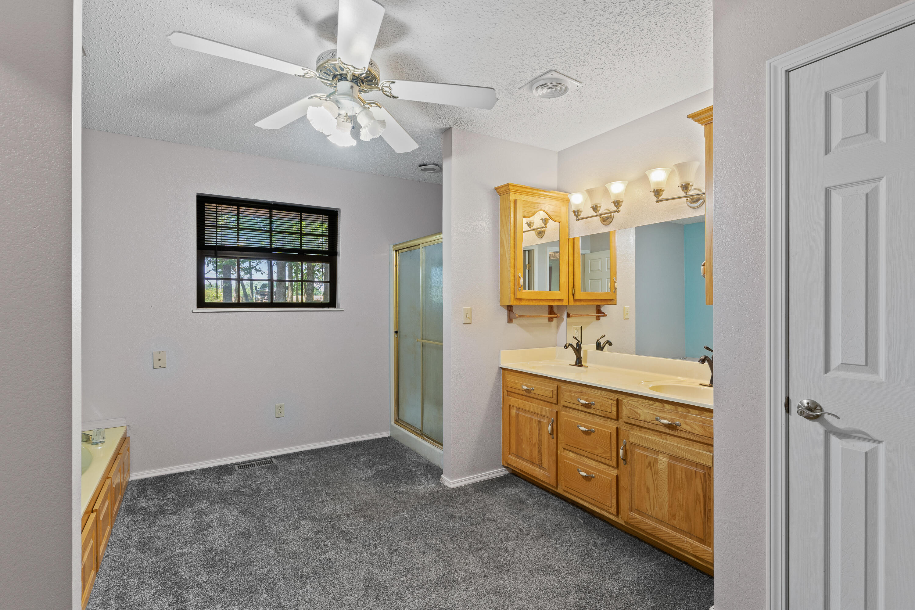 8756 West Farm Rd 124 Property Photo 27