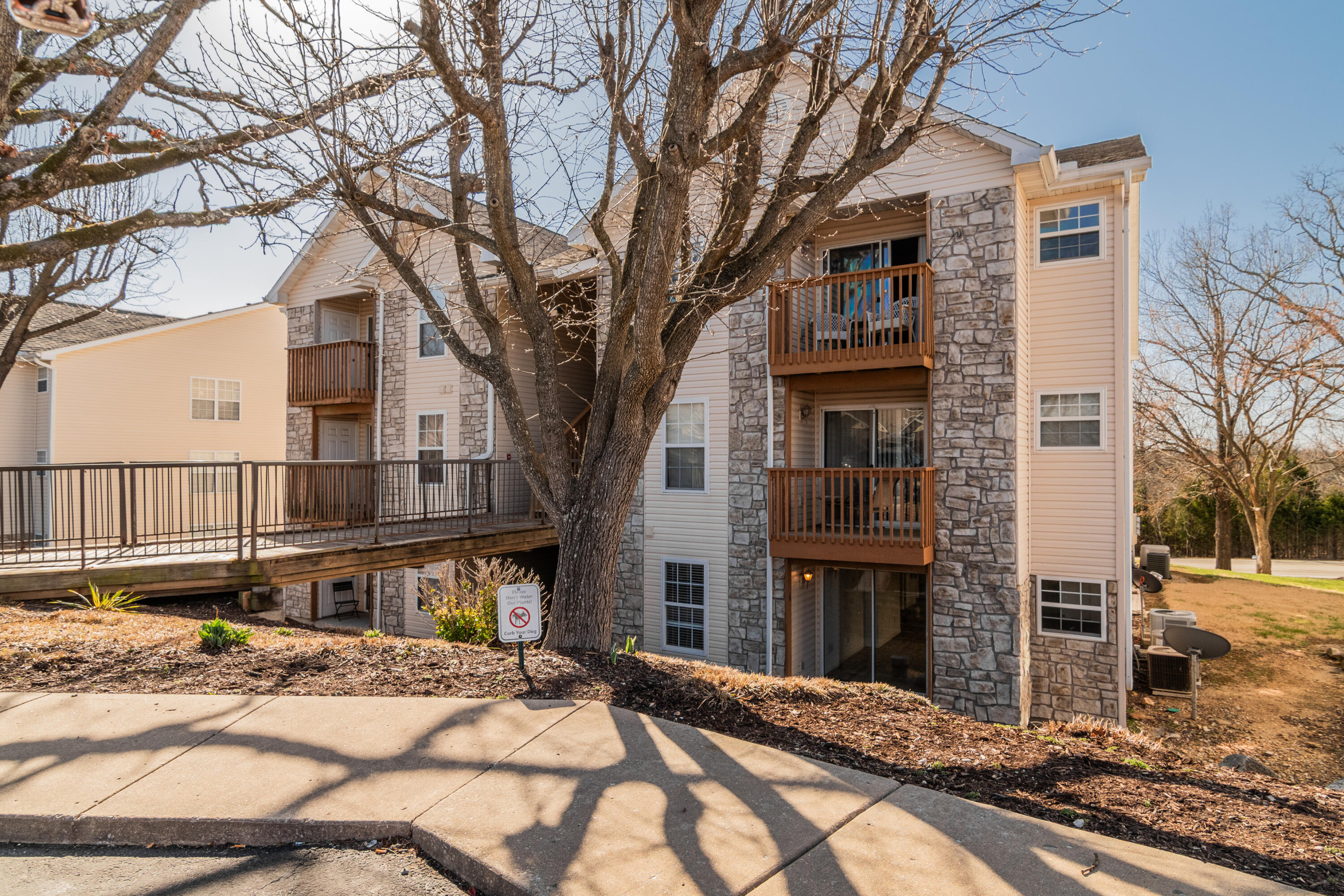 143 Vixen Circle Property Photo 3