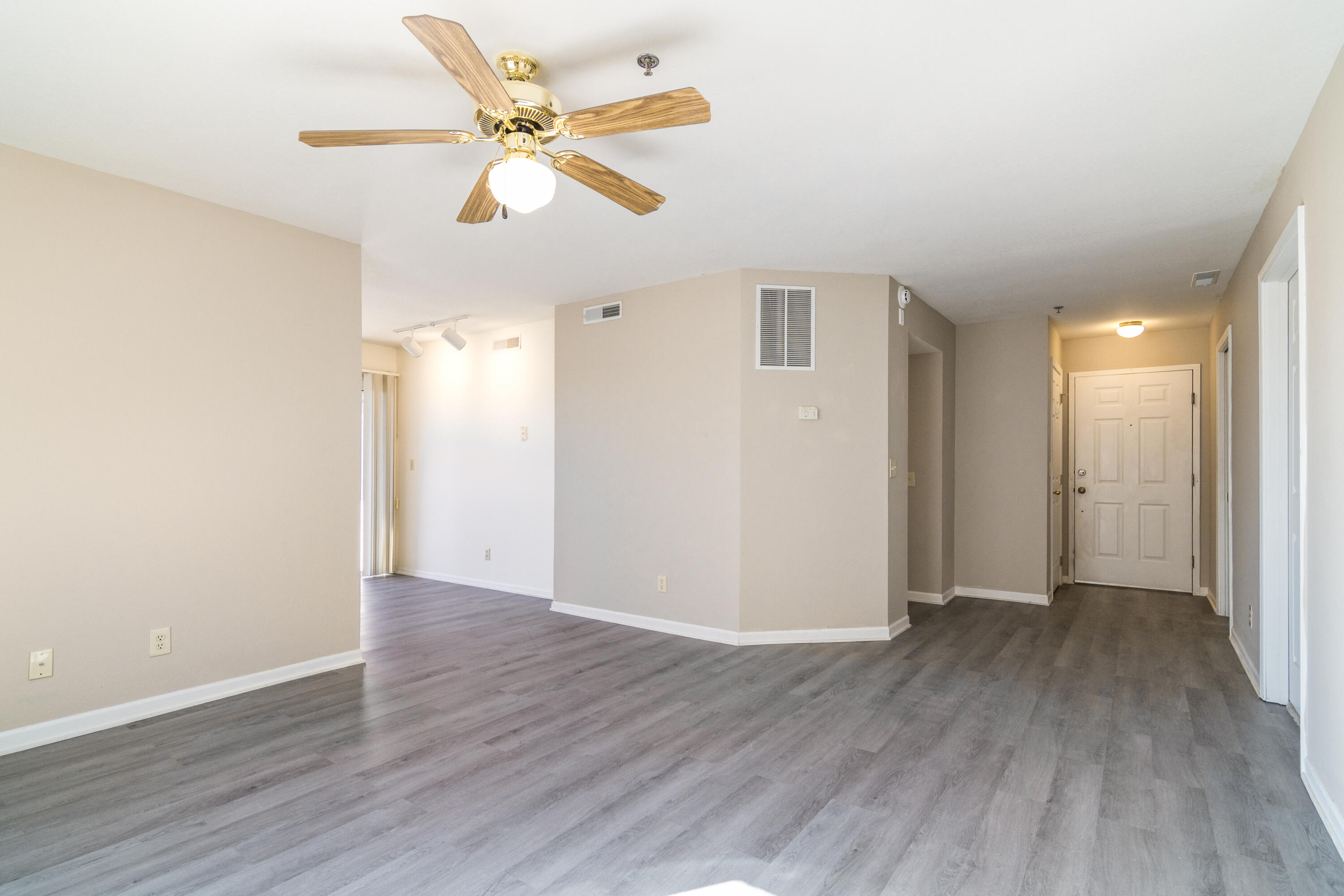 143 Vixen Circle Property Photo 6